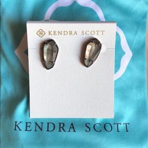 Kendra Scott Camryn Gunmetal Earrings Black Pearl